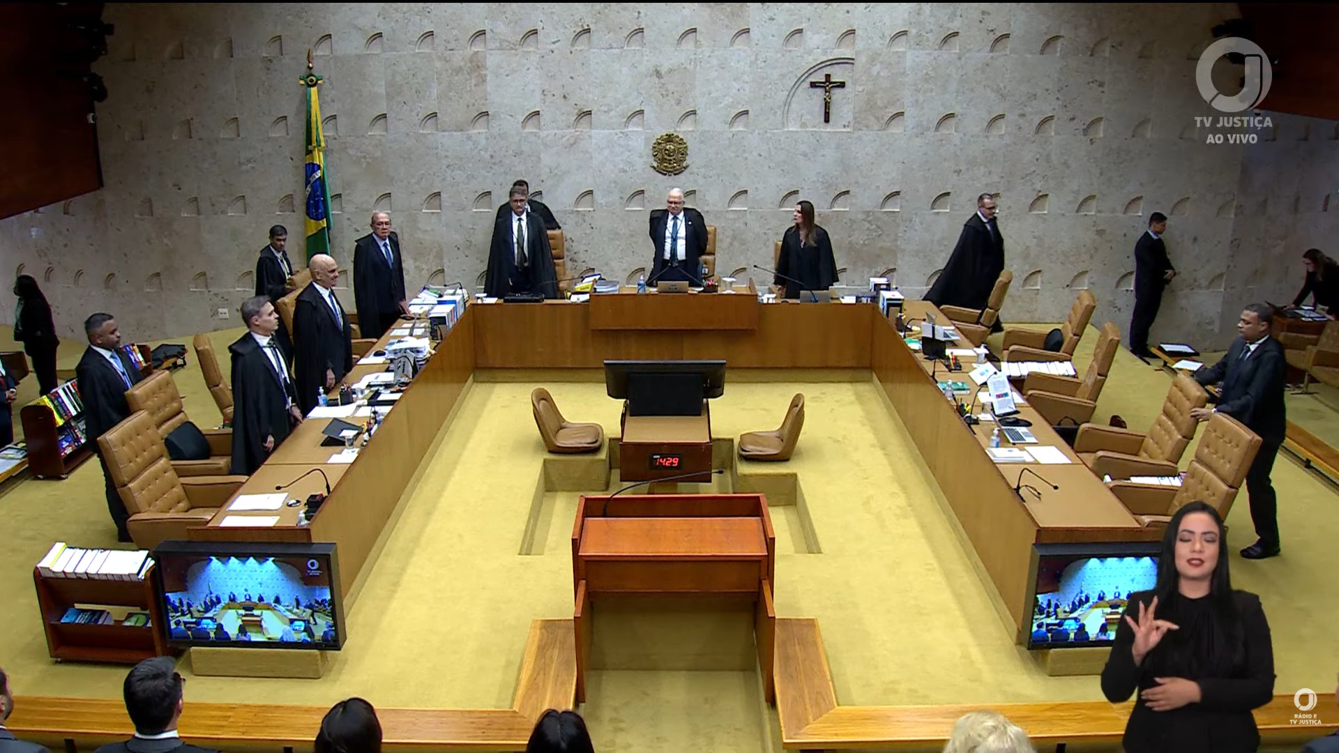 Lula e Ramagem: relembre casos em que ministros do STF determinaram suspensões de autoridades a pedido de partidos