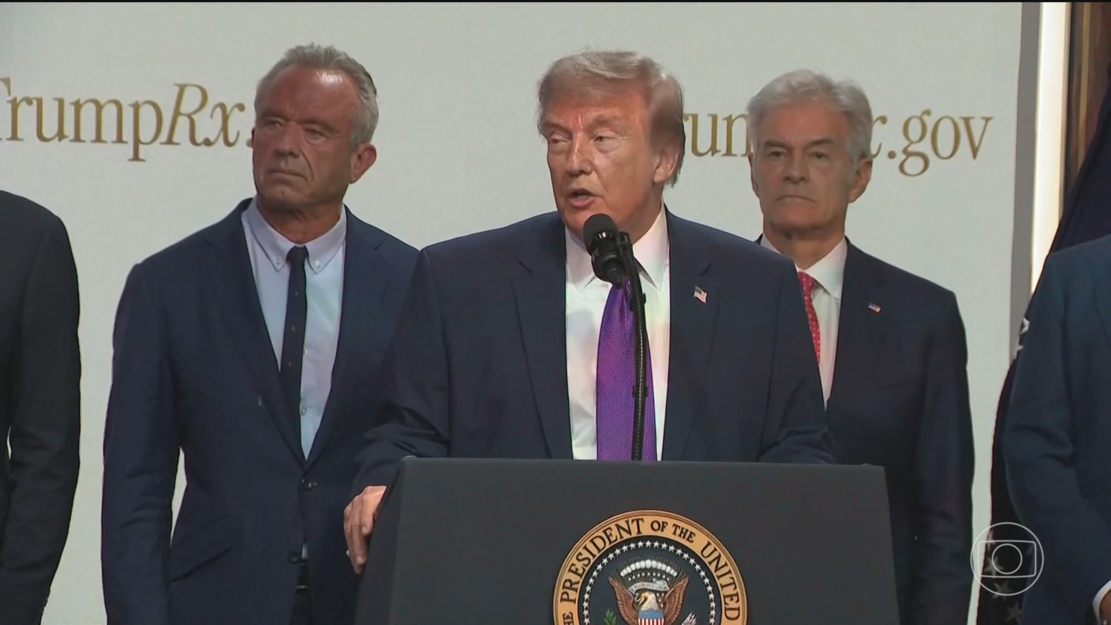 Donald Trump diz que suspendeu ofensiva contra o Irã a pedido de aliados no Oriente Médio