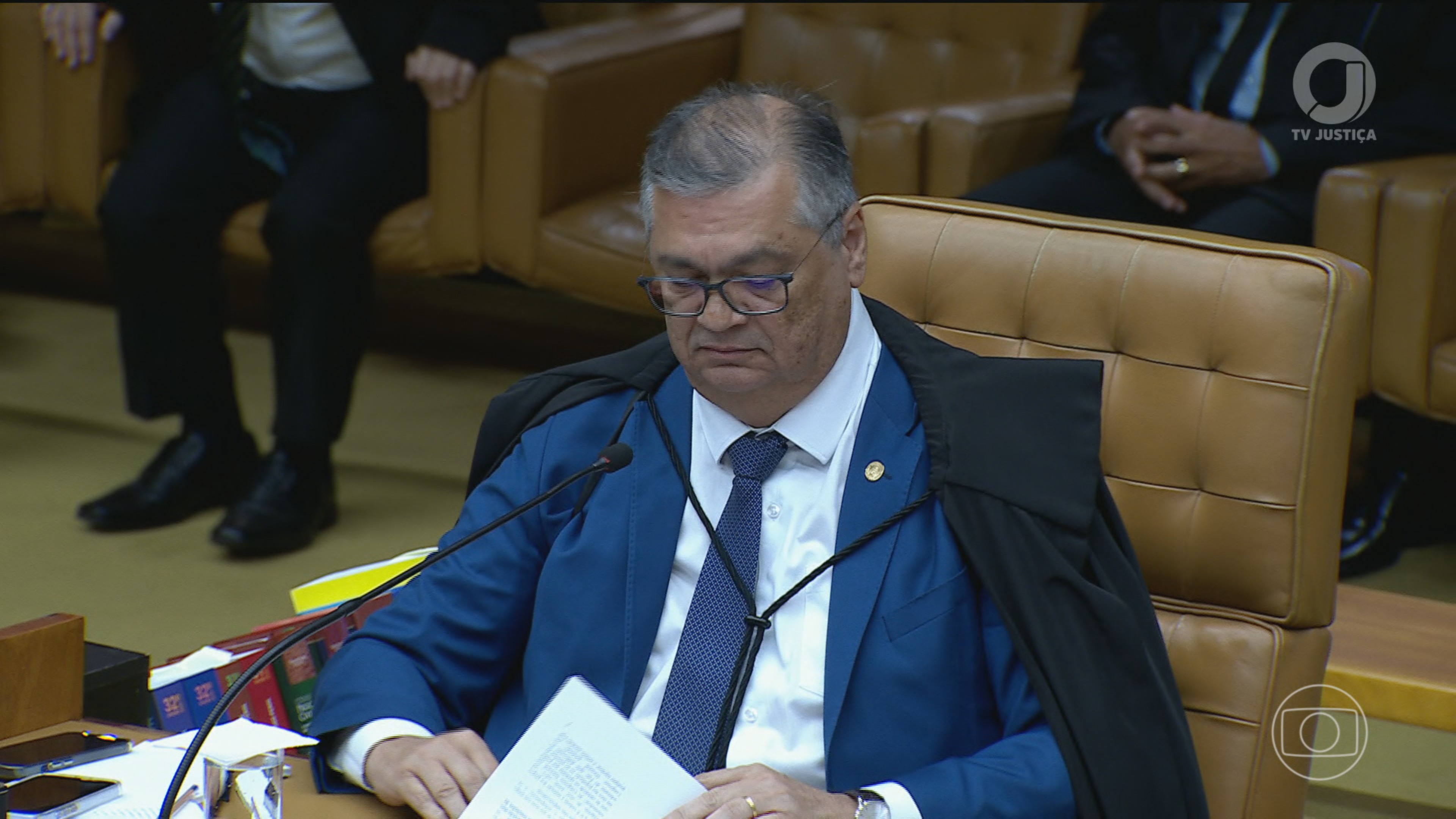 Dino retira sigilo de decisões em inquérito que investiga a existência de suposta organização criminosa em órgãos públicos do Maranhão