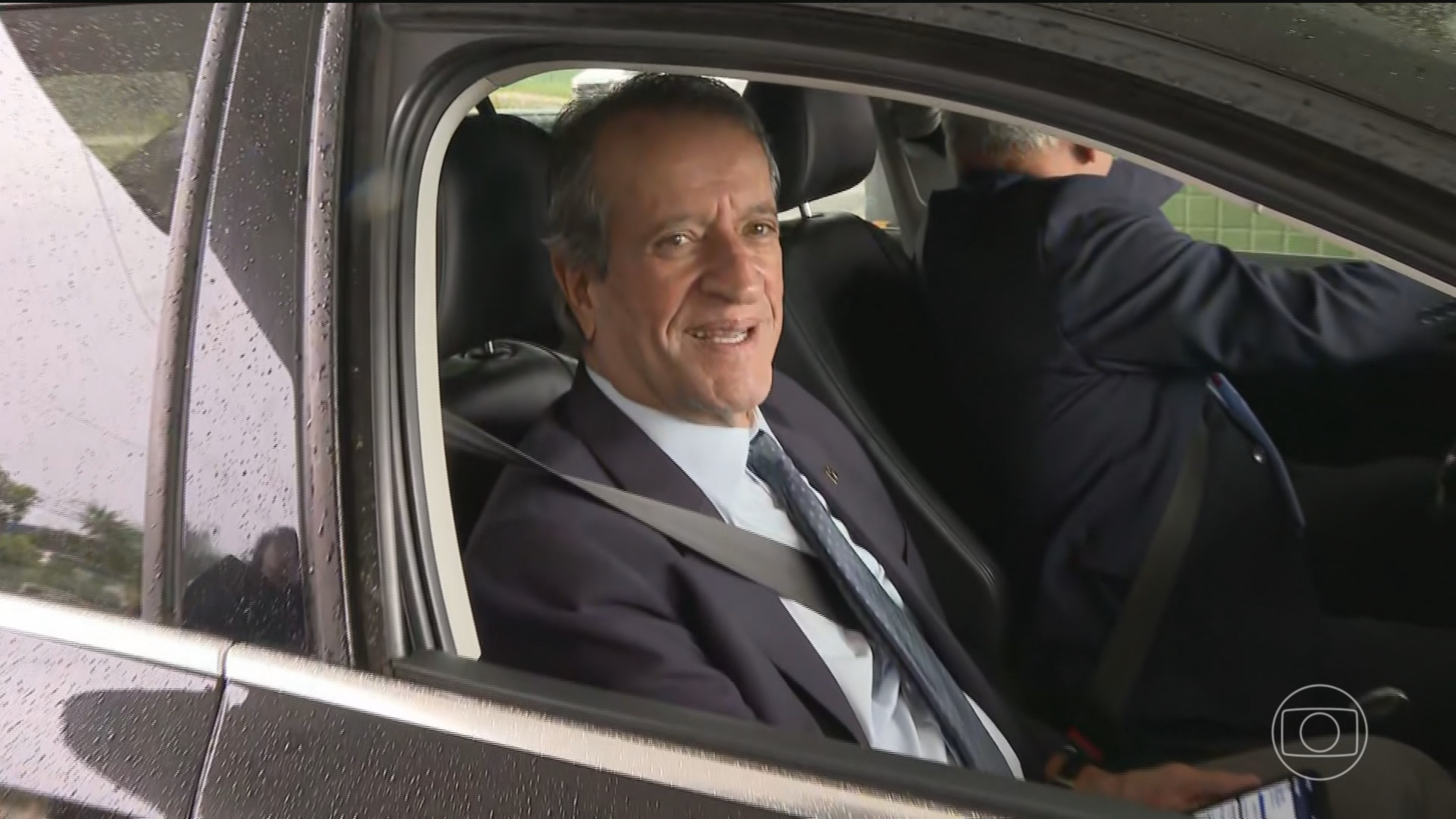 Presidente do PL diz que não aprova carta em tom golpista publicada por Flávio Bolsonaro