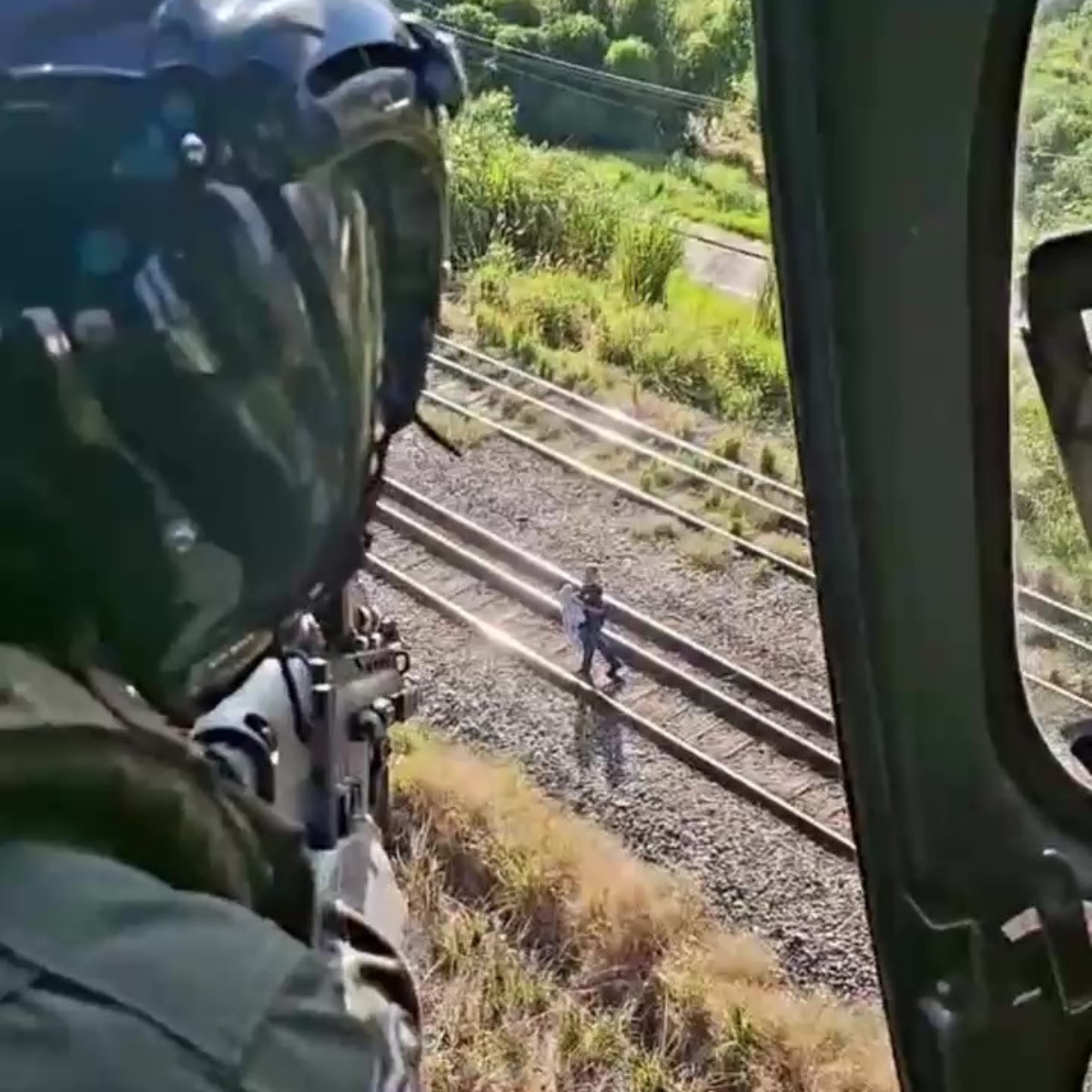 Homem é preso após invadir escola durante fuga em Campinas; VÍDEO