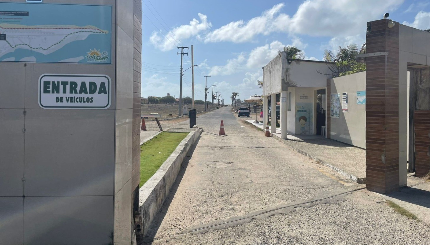 Decon multa empresas por cobrar taxa de acesso a praia em Fortaleza