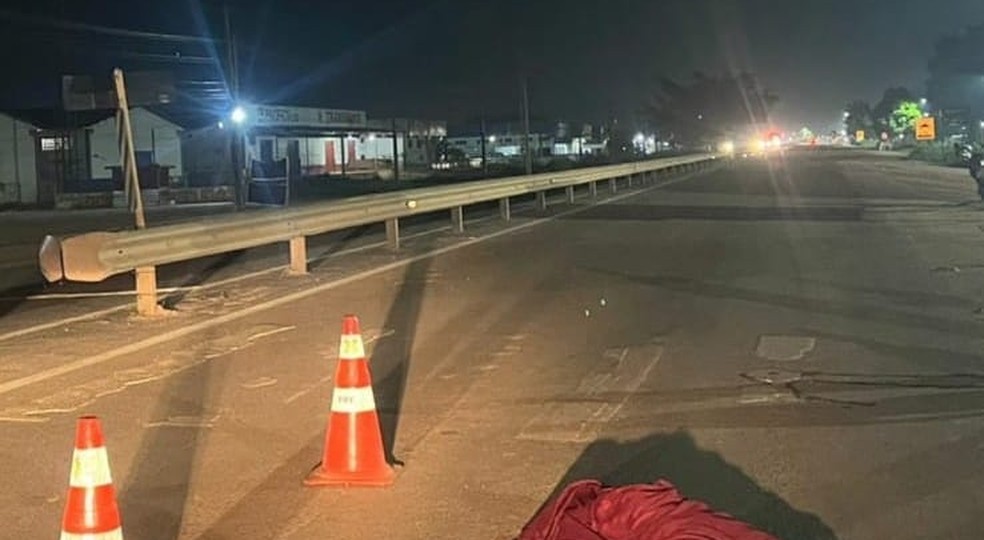 Idoso morreu na noite desse sábado (9) no km 122 da BR-364, em Rio Branco — Foto: Arquivo/PRF-AC