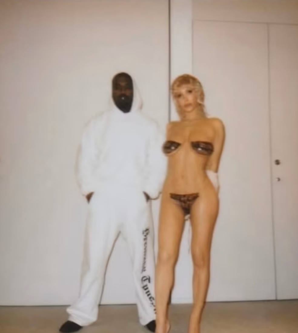 O músico Kanye West e sua esposa, a arquiteta Bianca Censori — Foto: Reprodução/Instagram