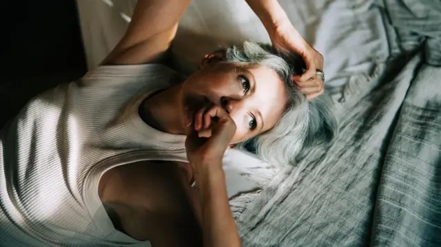 O truque mental viral que promete ajudar a dormir melhor — e o que a ciência diz sobre isso