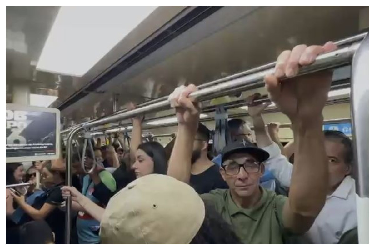 Vídeo: Falhas em trens provocam lentidão na Linha 1-Azul do Metrô neste domingo de eleições em SP