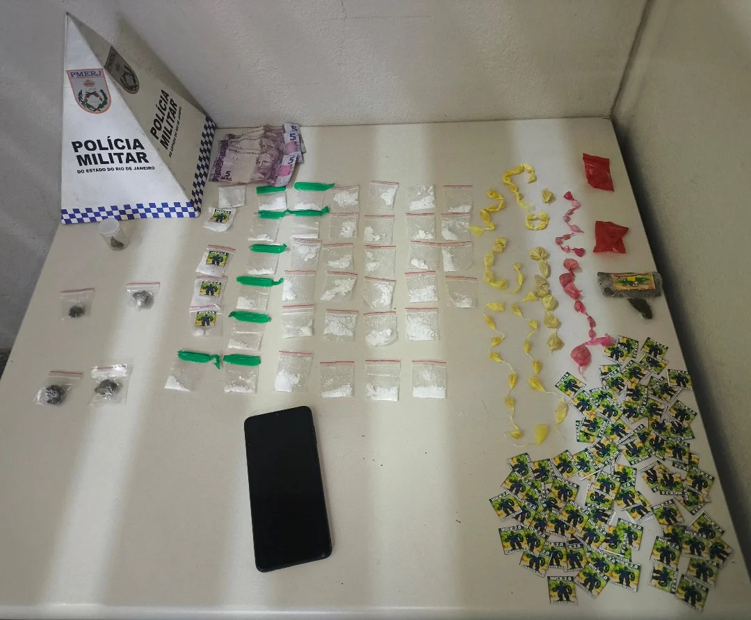 Homem é preso por suspeita de tráfico de drogas em Paraty