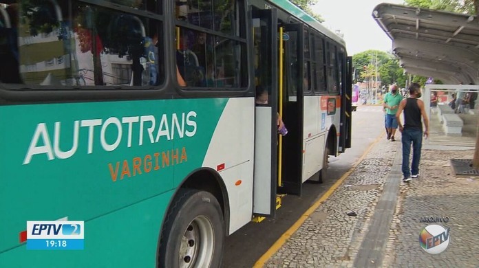 Com ônibus 'repaginados', nova empresa de transporte público tem 1º dia  útil de operação em Varginha, Sul de Minas