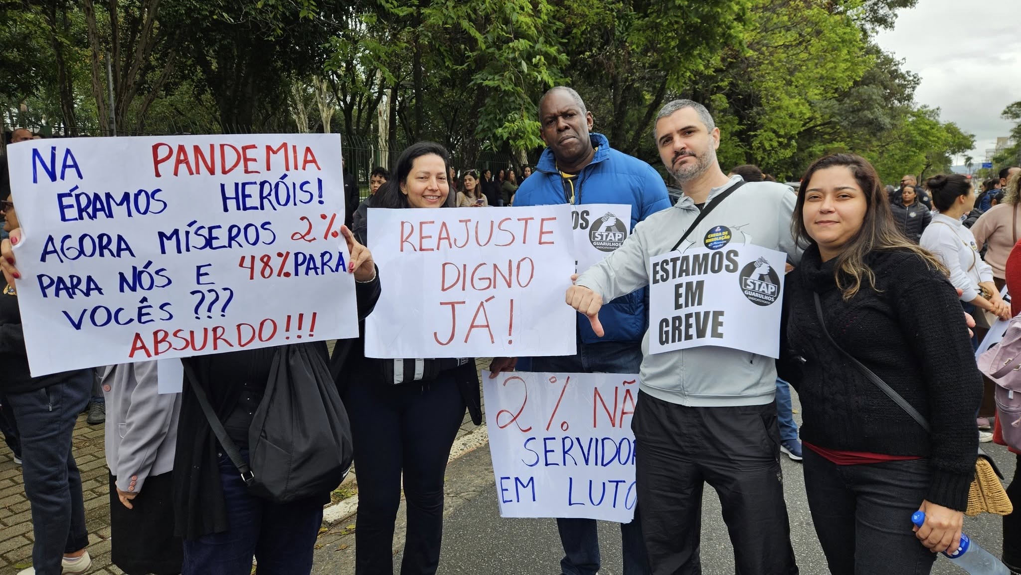 Prefeito de Guarulhos sanciona reajuste de 2% para servidores municipais, e categoria anuncia greve por tempo indeterminado