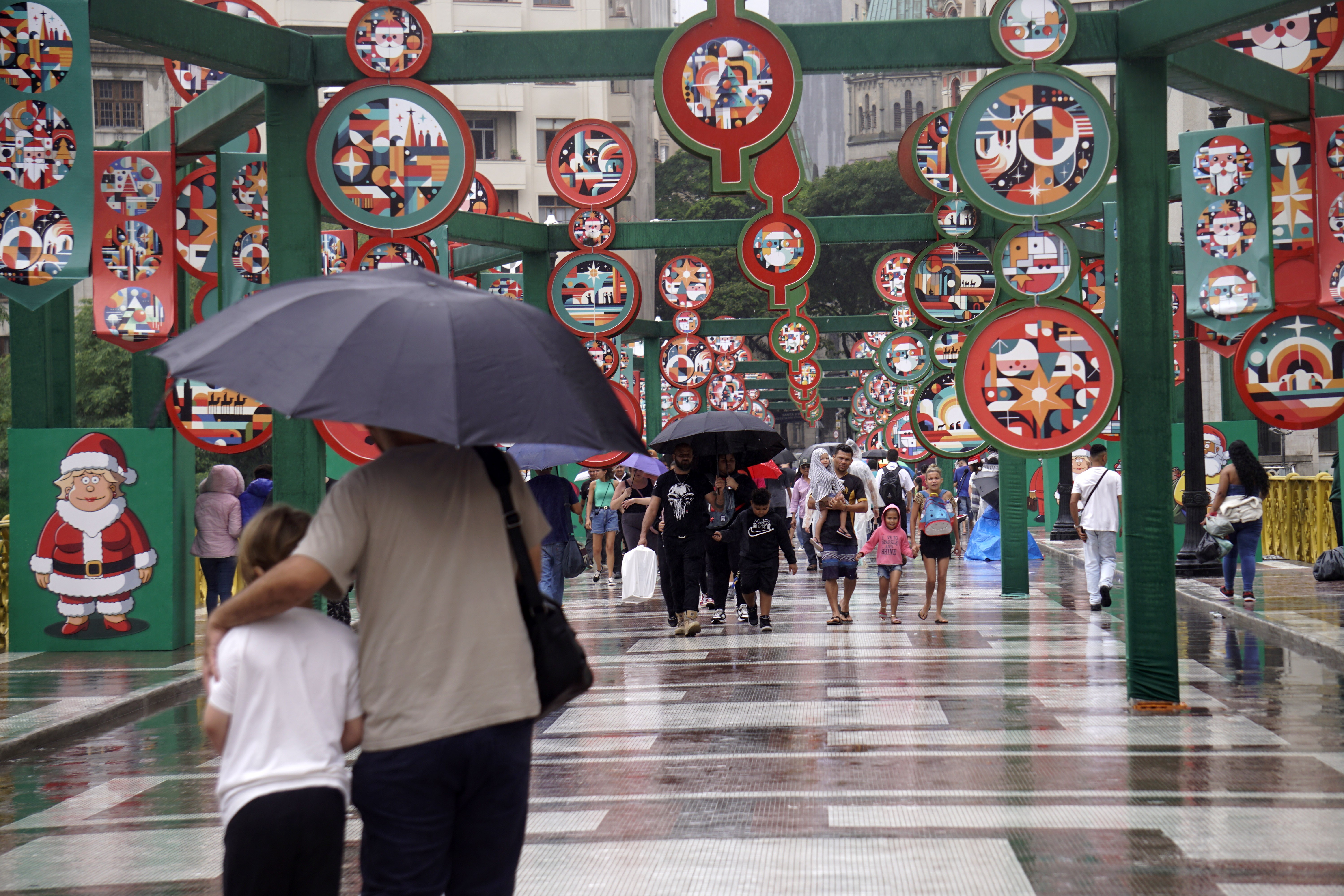 SP vai ter Natal com sol e pancadas de chuva; veja previsão para os próximos dias 