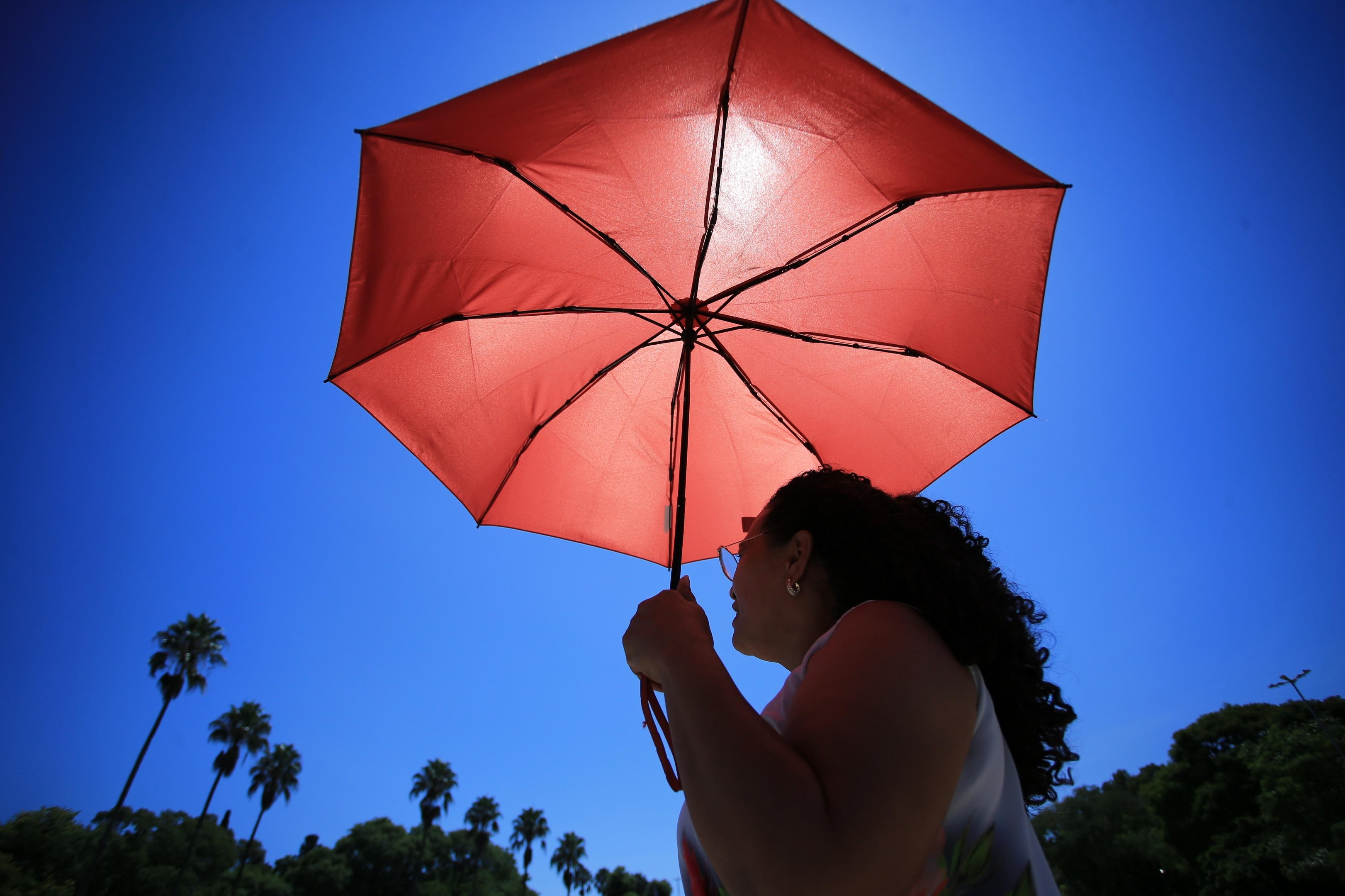 Entenda por que cidades do RS lideraram ranking das mais quentes do Brasil antes de previsão de tempestades