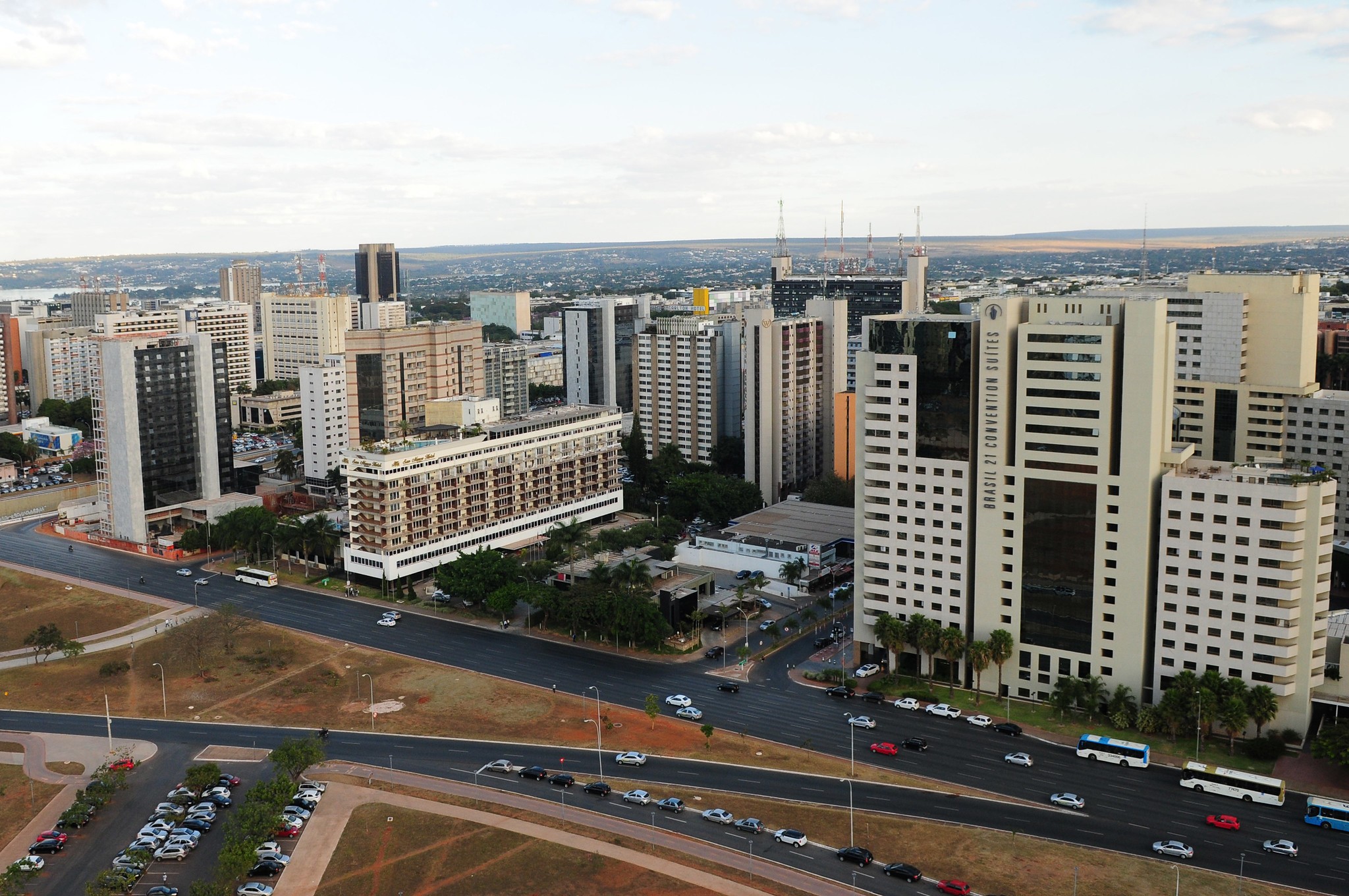 Preço do aluguel de imóveis sobe 8% no DF, acima do índice nacional; entidade vê famílias desistindo de comprar