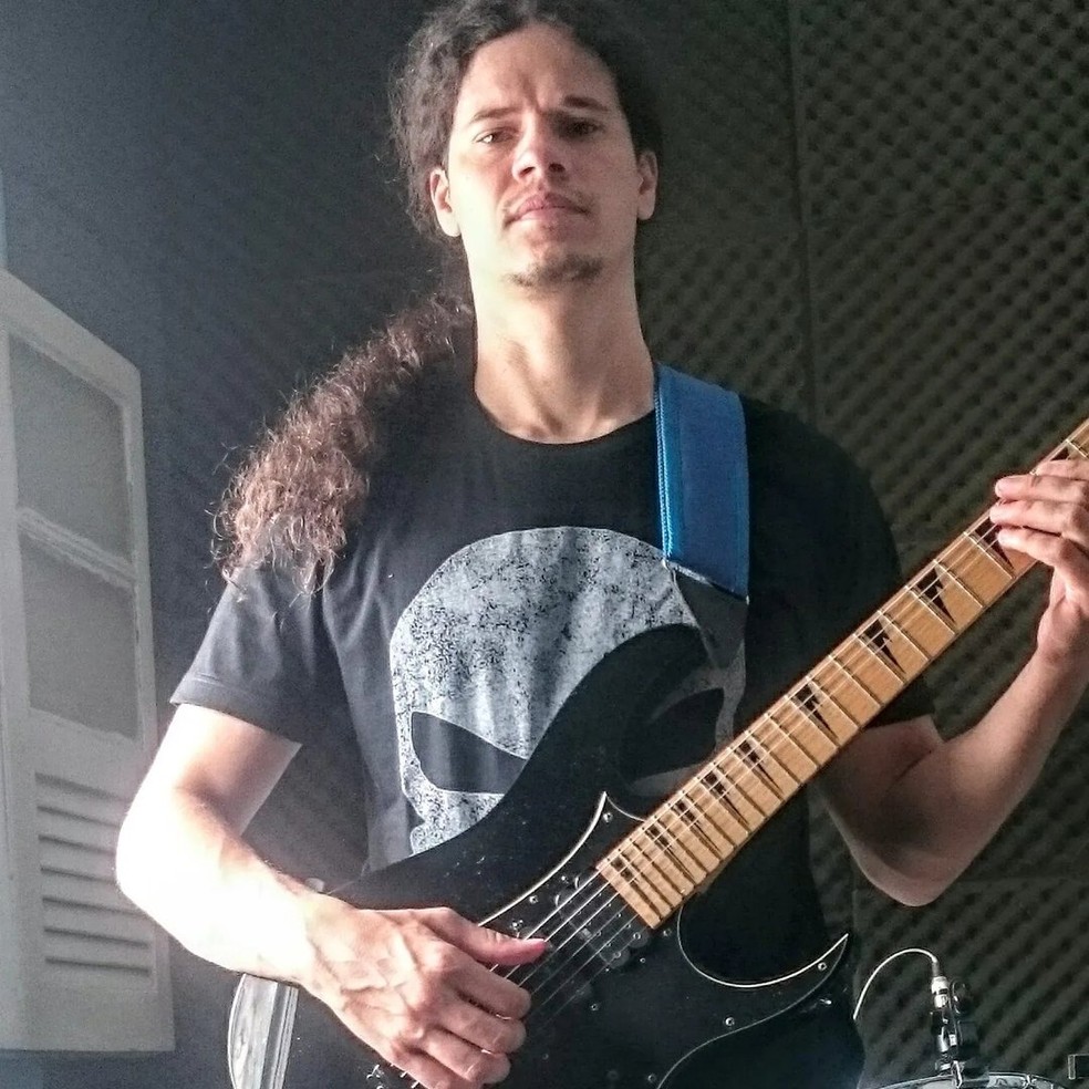 Thiago Ramon, de 38 anos, era professor de música em Juiz de Fora — Foto: Redes Sociais