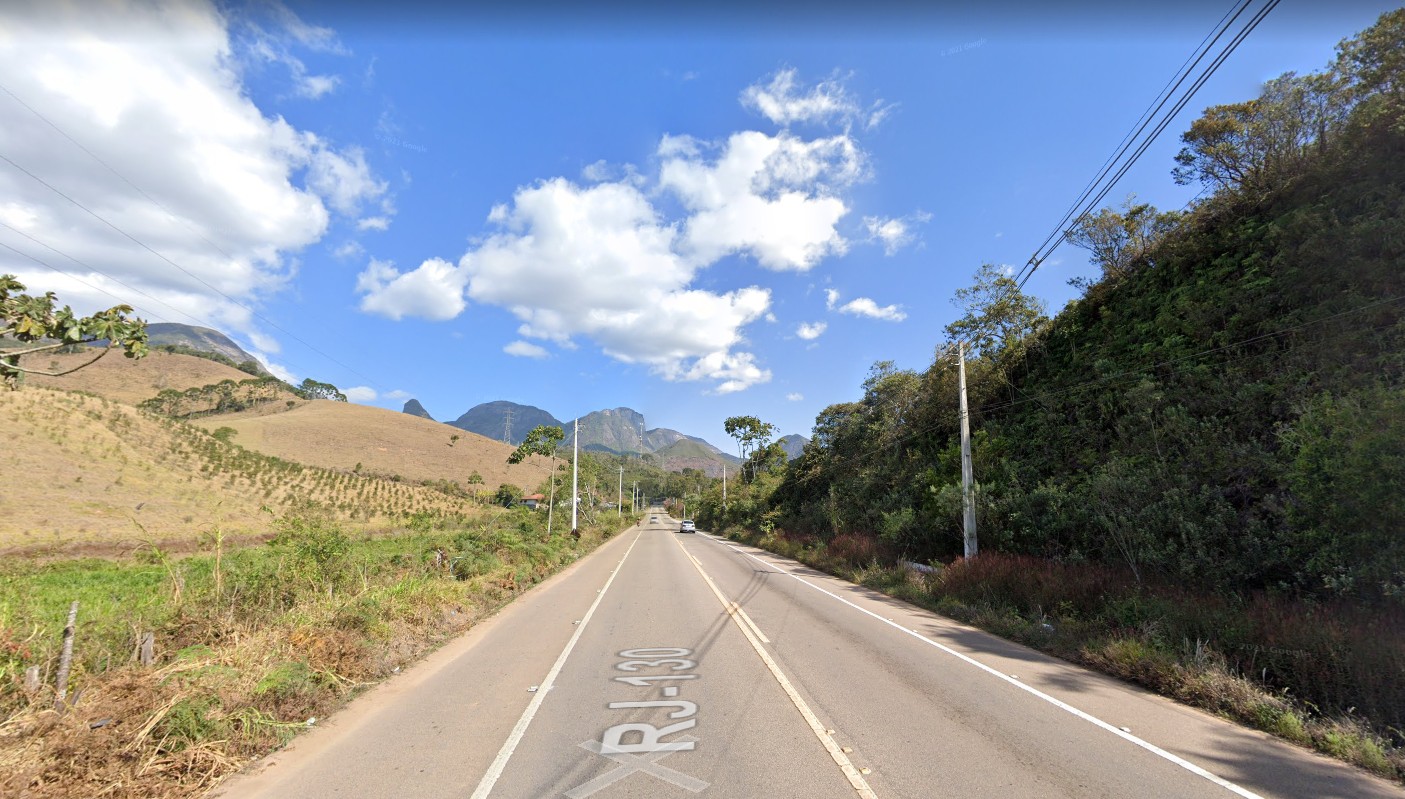 Moradores lançam abaixo-assinado após aumento de acidentes na RJ-130 | G1