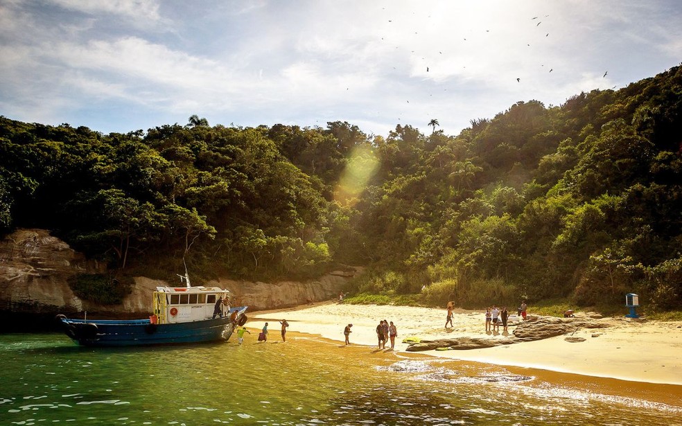 As praias macaenses são deslumbrantes — Foto: Arquivo Prefeitura