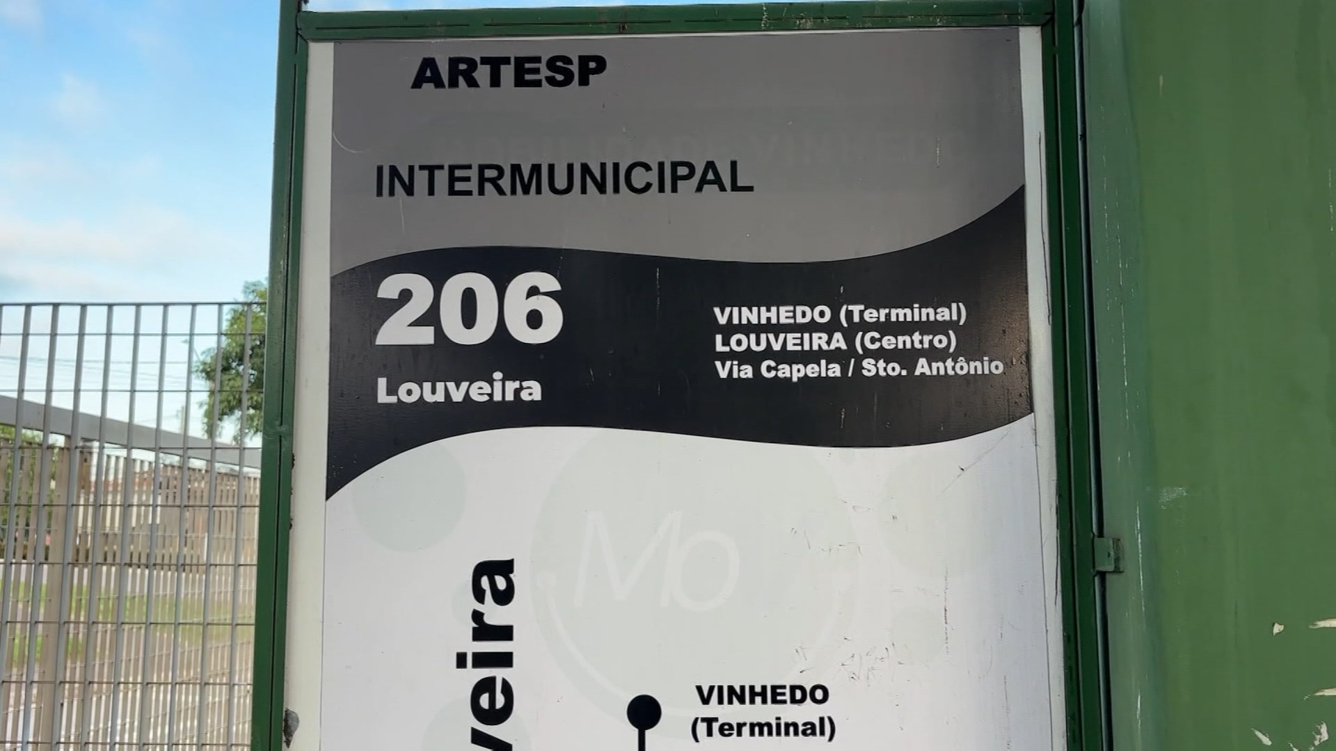 Artesp apreende dois ônibus de linha entre Vinhedo e Louveira | G1