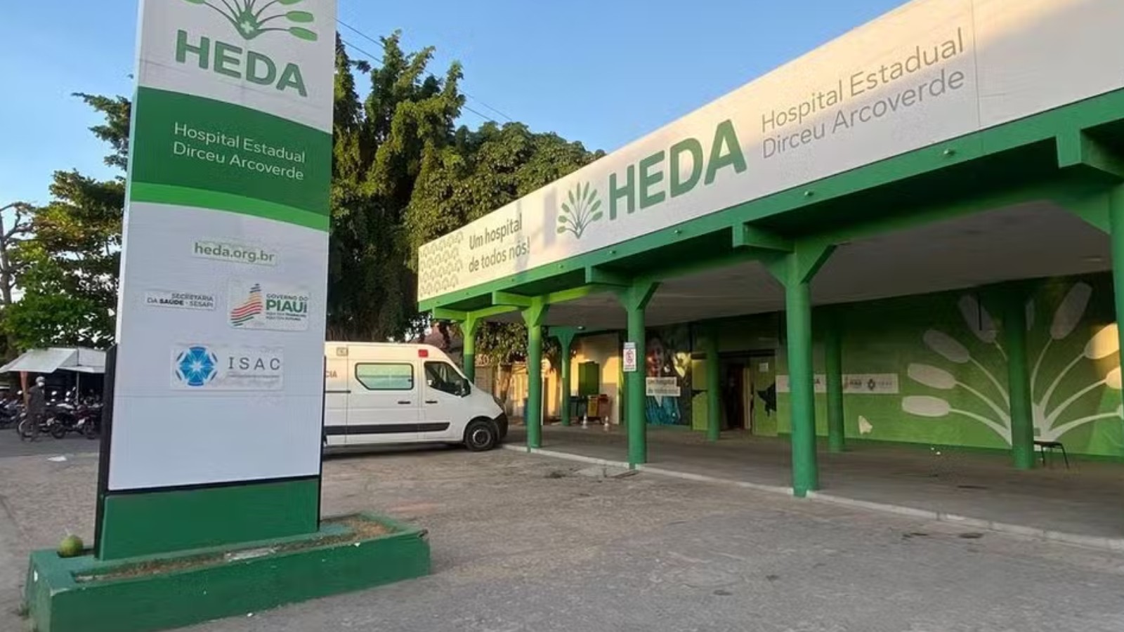 Pai suspeito de agredir filhas e esfaquear genro é agredido por vizinhos e preso no litoral do Piauí