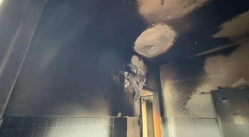 Ar-condicionado pega fogo e causa incêndio na Delegacia da Mulher de Sousa 