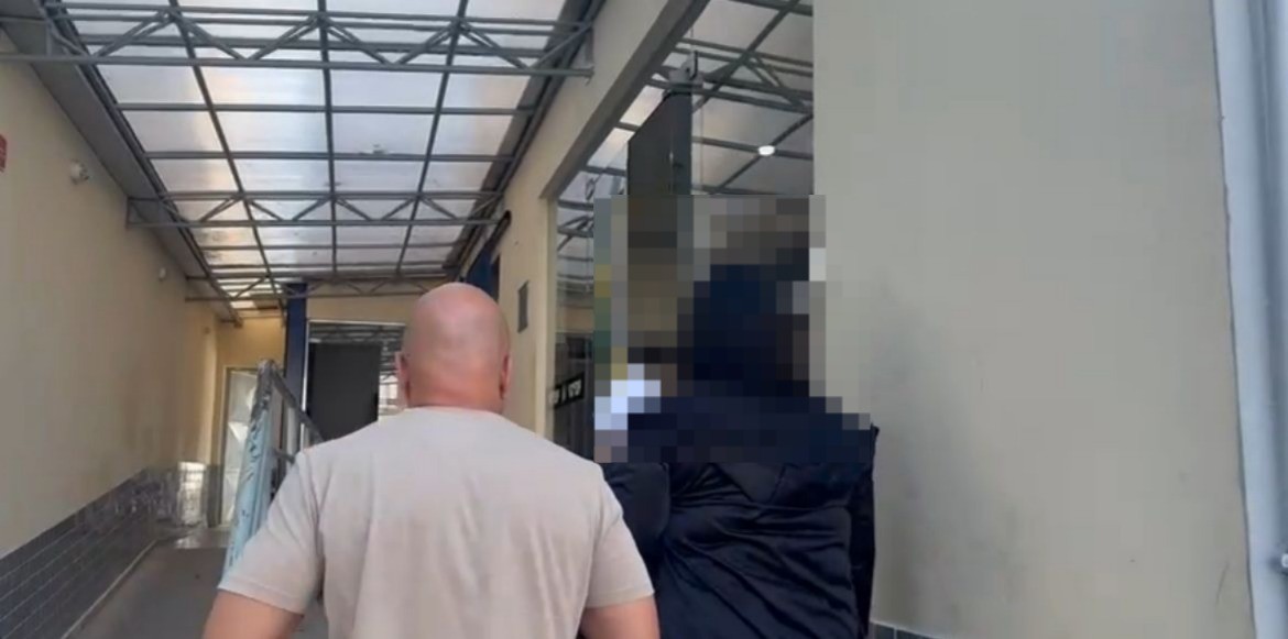 Polícia Civil prende suspeita de cometer golpes contra idosos em Volta Redonda
