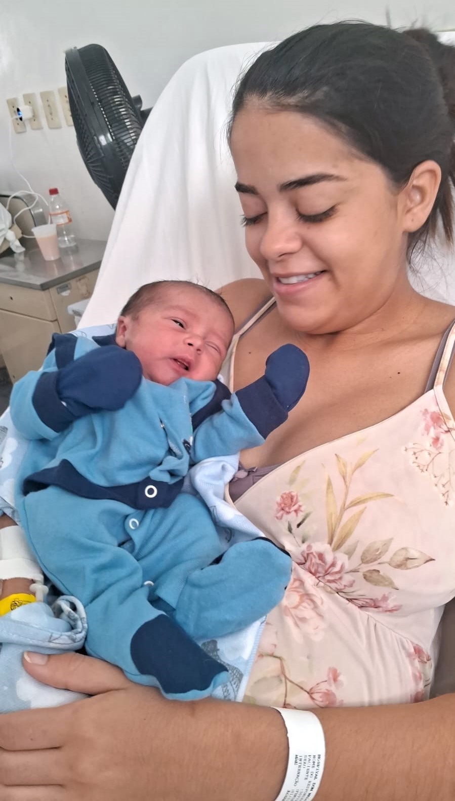 Primeiro bebê nascido em Petrolina em 2025 é um menino 