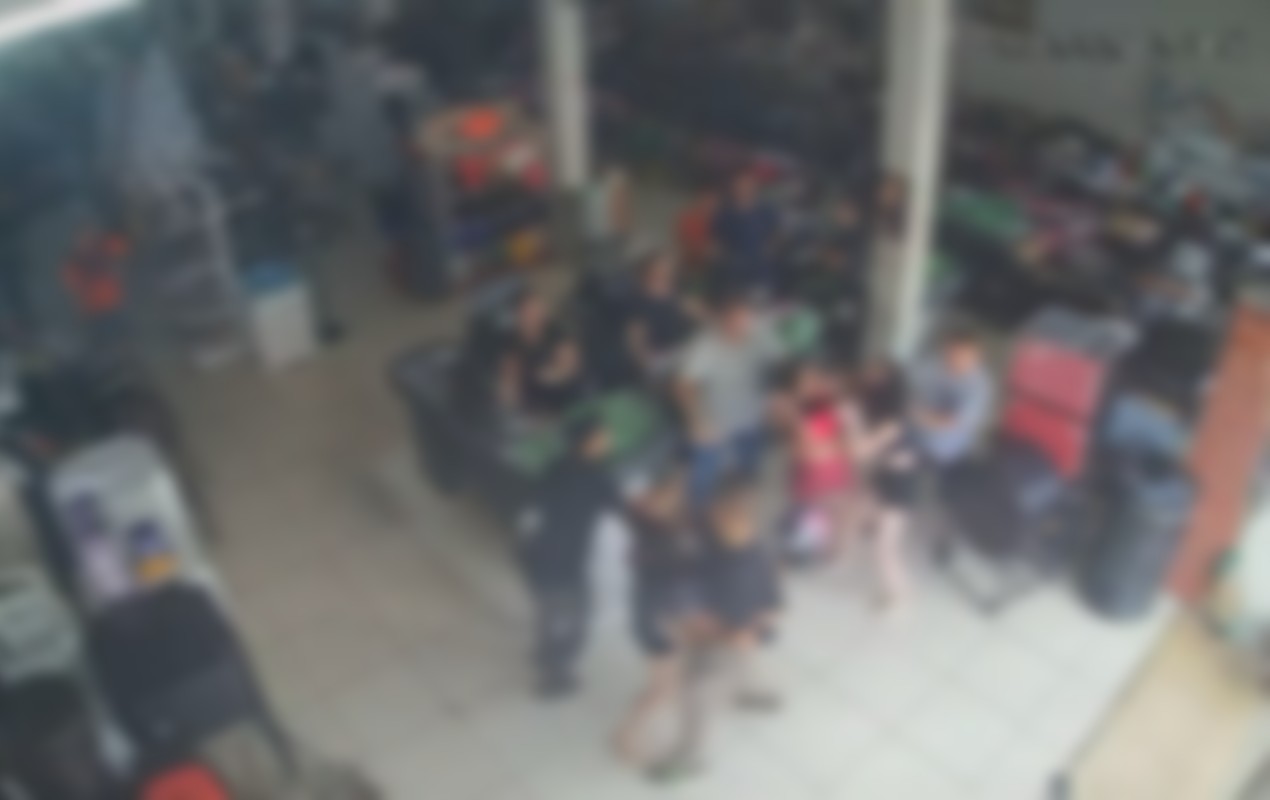 VÍDEO: briga em loja de materiais de construção deixa seis feridos em Pederneiras