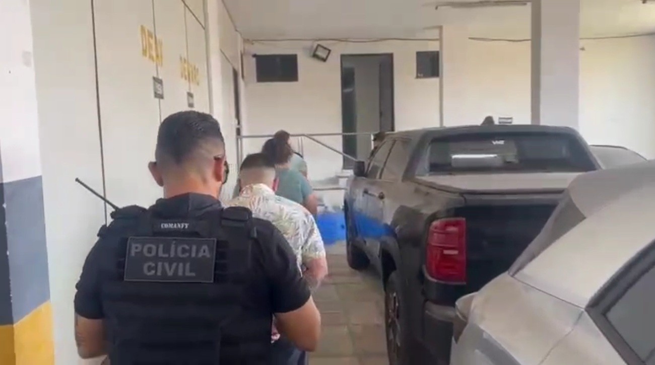 Grupo preso em flagrante é suspeito de causar prejuízo de R$ 3 milhões a casal de idosos em Natal