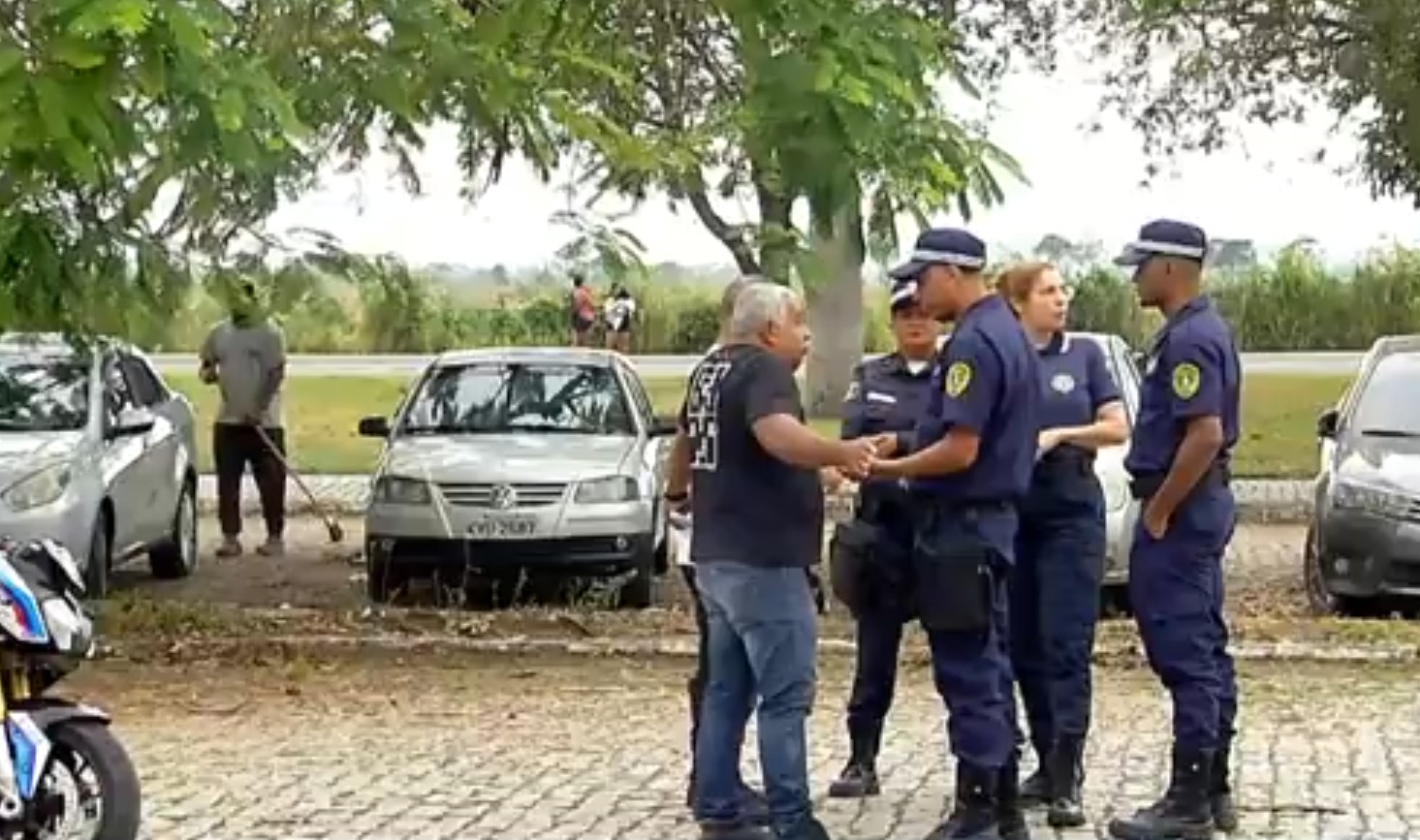 Prefeitura de Campos inicia reintegração do Shopping Estrada ao patrimônio público, mas associação contesta decisão na Justiça