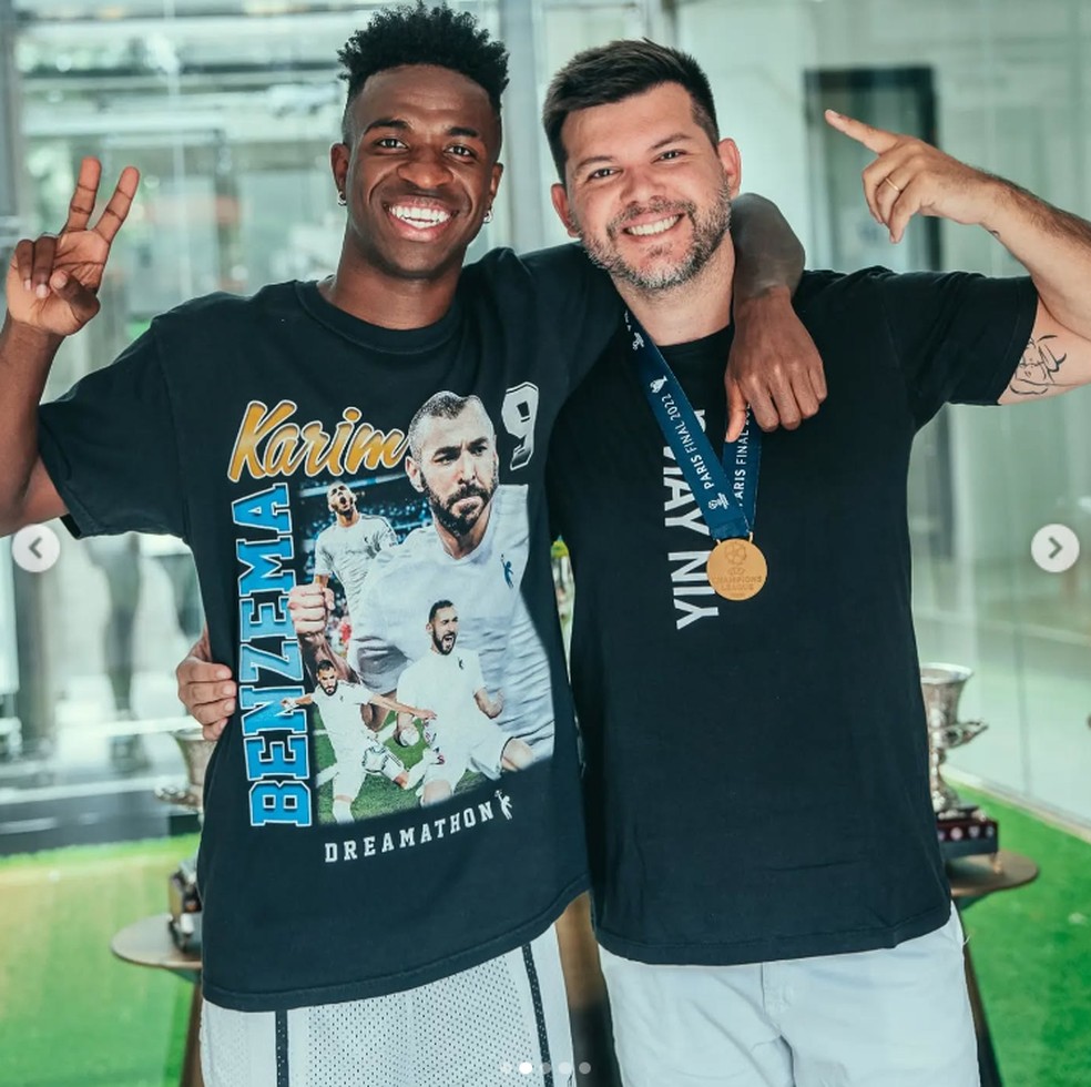 Assessor de Vini Jr e Paquetá é baleado em tentativa de latrocínio no Rio — Foto: Redes sociais