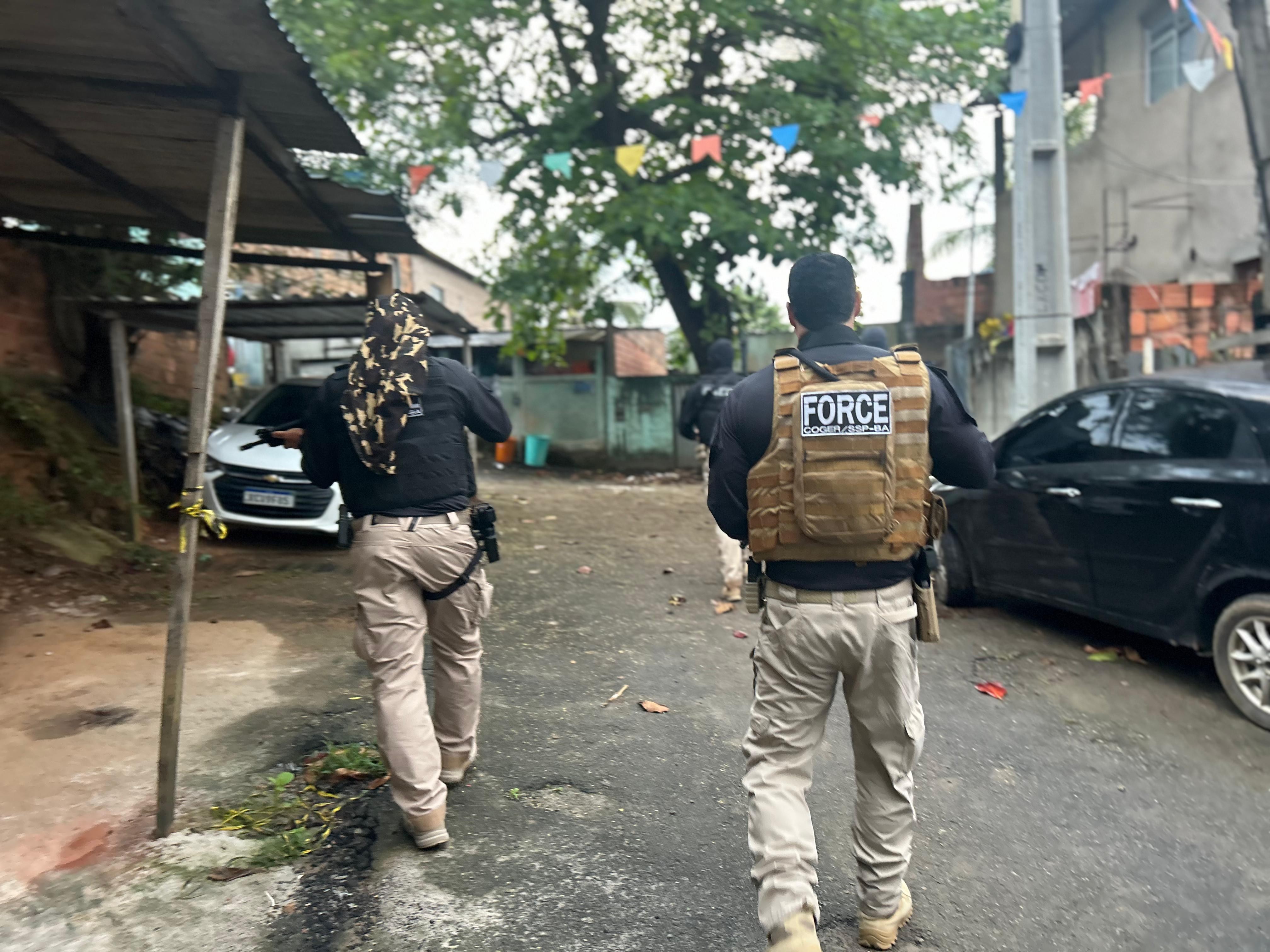Oito pessoas são presas em operação contra grupo suspeito de grilagem de terras na Bahia; quatro são policiais 