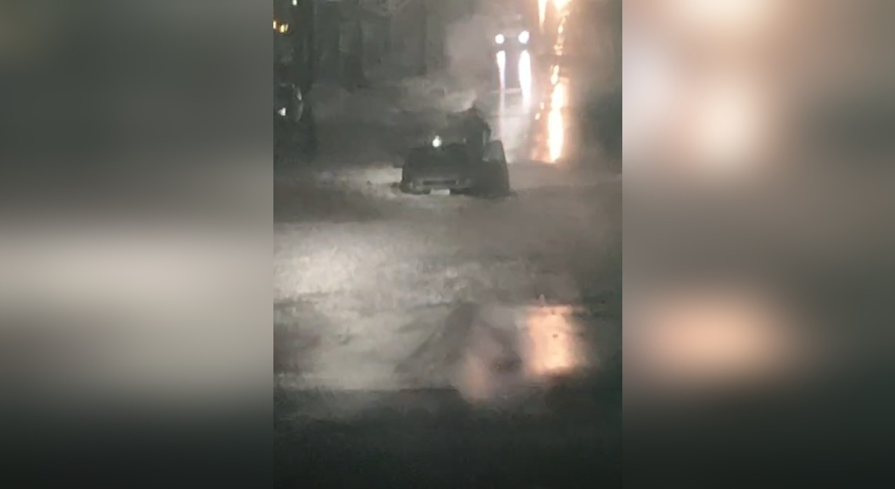 Chuva forte causa alagamentos e queda de árvores no interior de SP