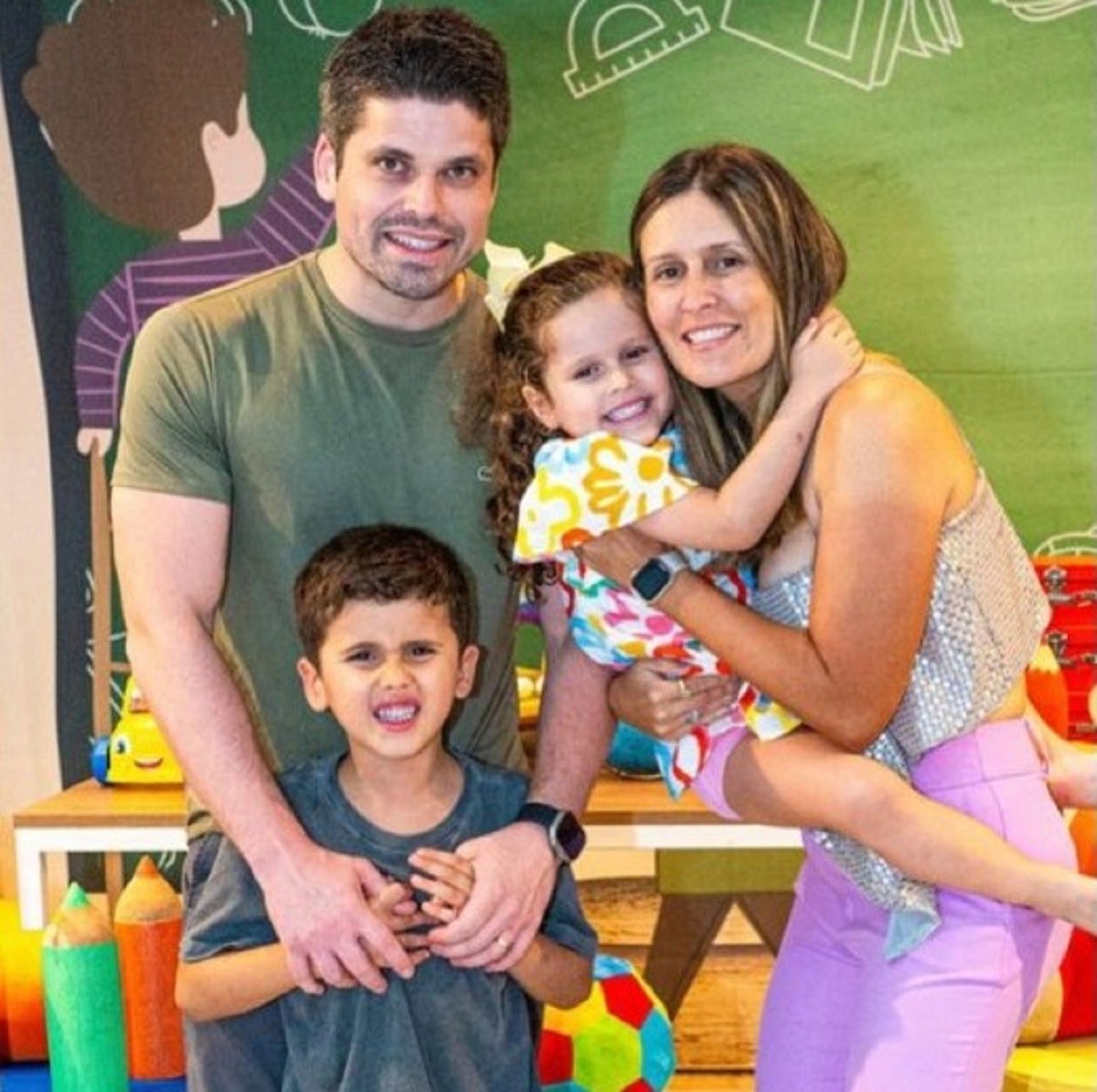 Mãe denuncia motorista de aplicativo por recusar corrida com filho autista de 7 anos em Juiz de Fora: 'Não é a primeira vez que passamos por situações assim'