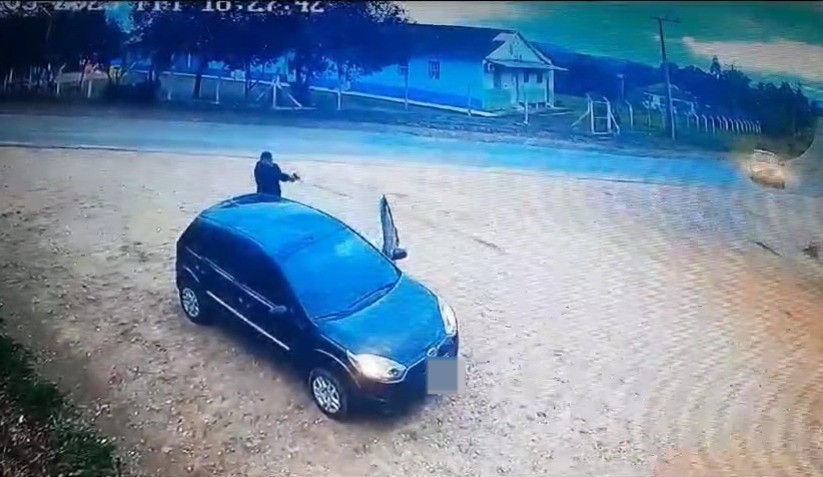 Homem é morto a tiros em Restinga Sêca; dois suspeitos são presos 