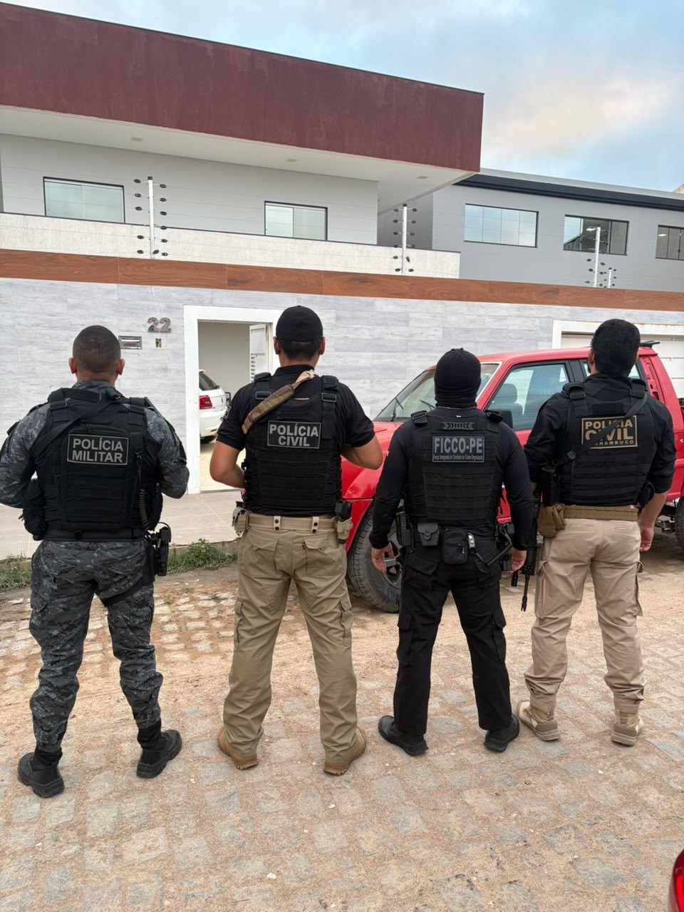 Operação mira quadrilha de tráfico de drogas e armas com ações em Pernambuco, Bahia e São Paulo
