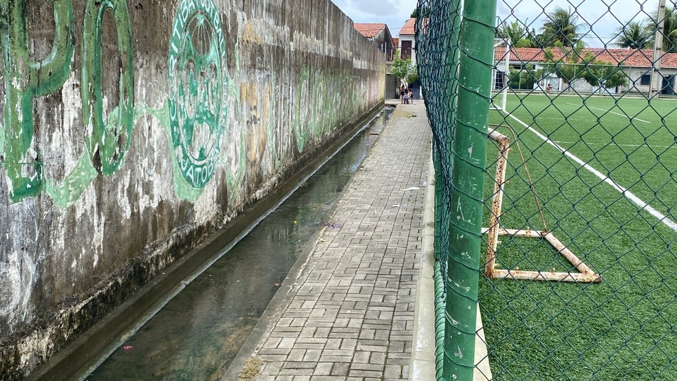 Tiroteio é registrado durante uma live de futebol em Maracanaú; jovem é  morto - O Estado CE