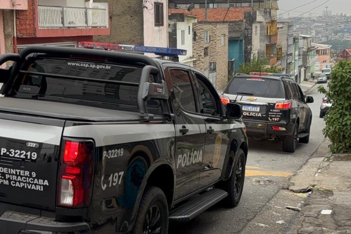 Dupla suspeita de integrar quadrilha que furtava casas no interior é presa na Grande SP