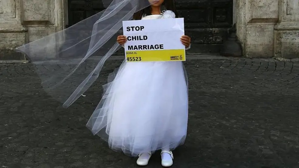 Campanhas em todo o mundo defendem o fim dos casamentos infantis ou uniões precoces, que continuam ocorrendo na América Latina — Foto: Getty Images via BBC