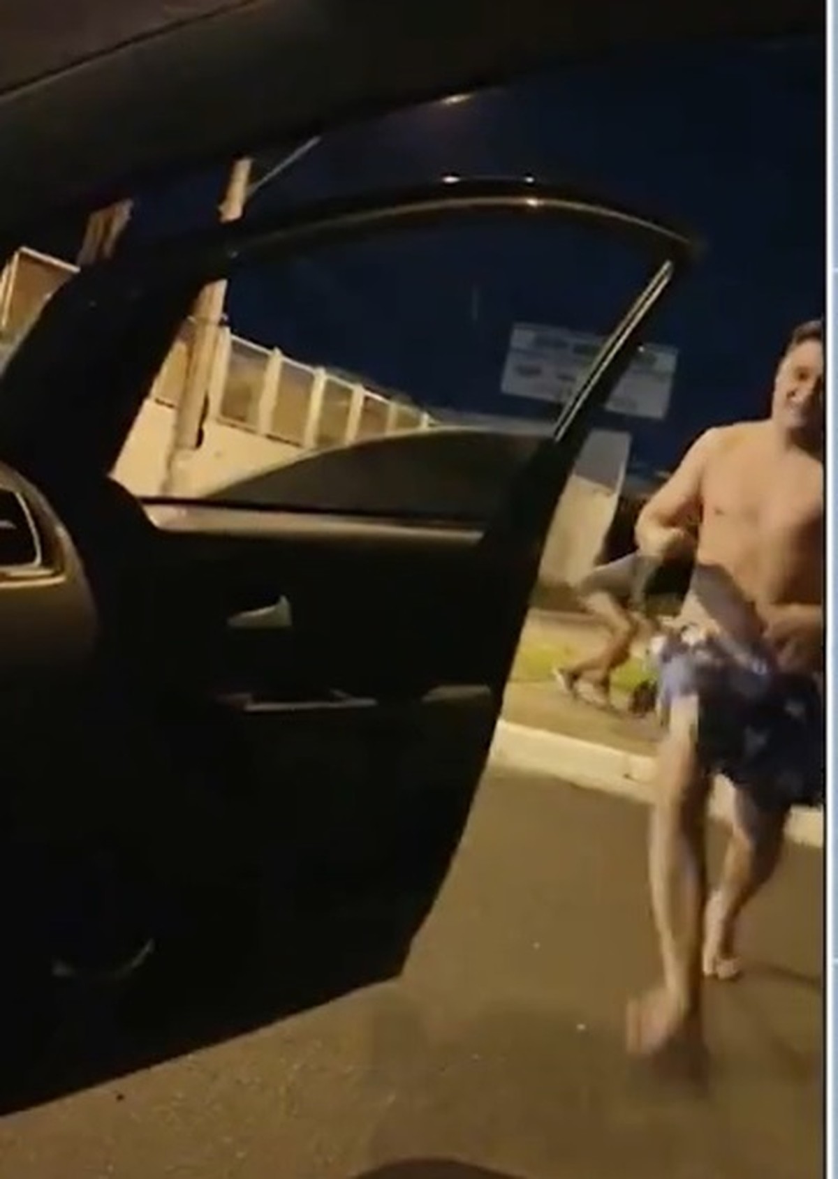 Agressor de transexual se apresenta com advogado e depõe à polícia em  Uberlândia | Triângulo Mineiro | G1