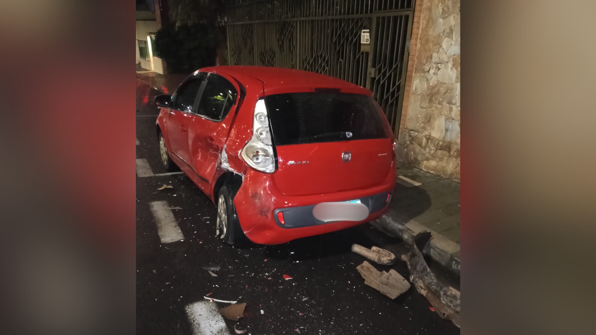 VÍDEO: Motorista de aplicativo é atingido por caminhonete enquanto aguardava corrida em Uberlândia