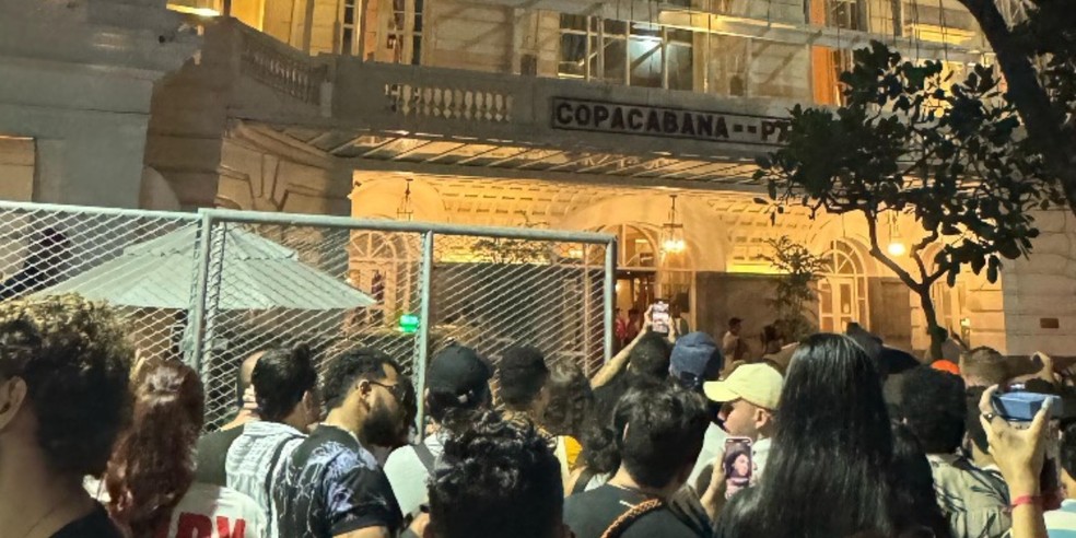 Acreana que mora em SP está de folga no Rio de Janeiro à espera do show em Copacabana — Foto: Arquivo pessoal