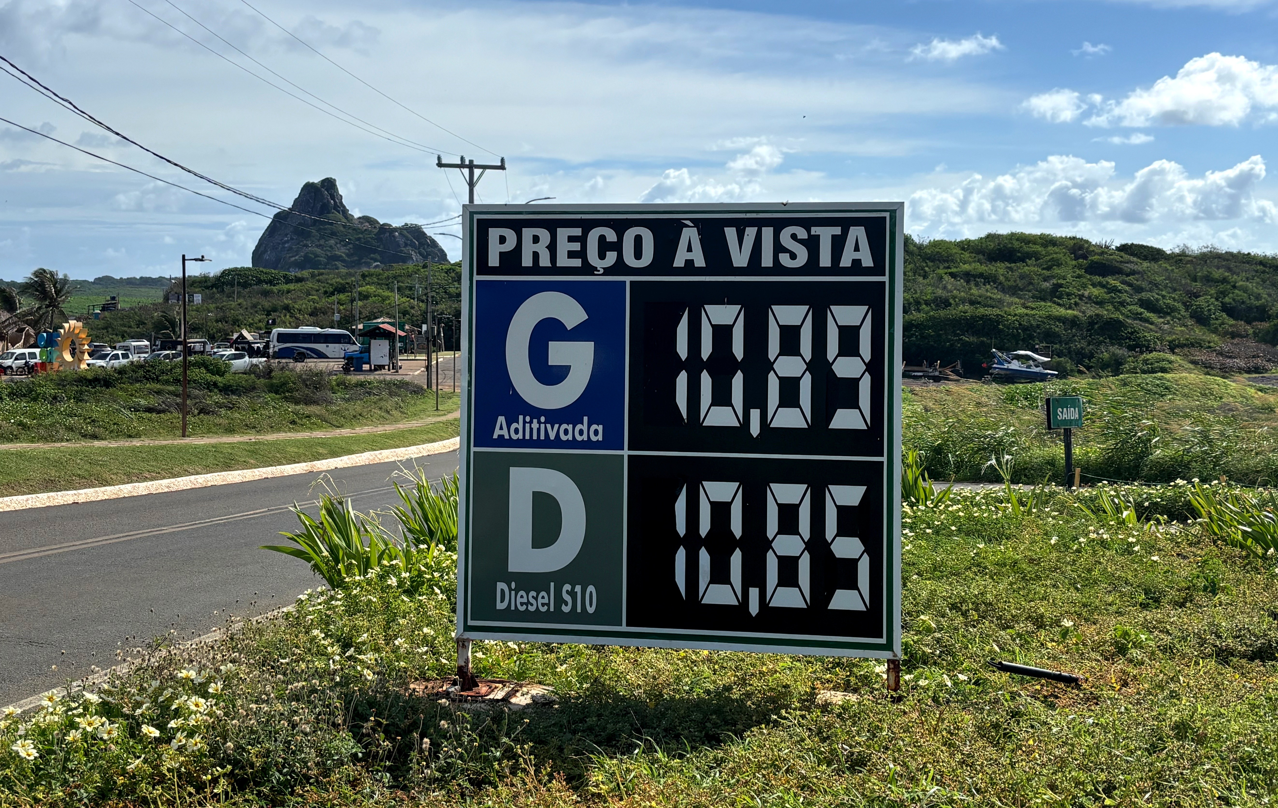 
Preço da gasolina aumenta 4,81% e chega a R$ 10,89 em Fernando de  Noronha