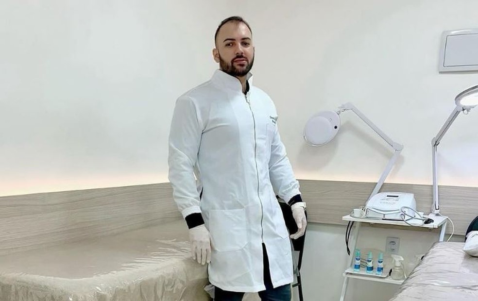 Romário Tavares de Oliveira, de 30 anos, morto por engano em um ataque a tiros em uma pizzaria de Fortaleza, trabalhava como farmacêutico esteta. — Foto: Arquivo pessoal