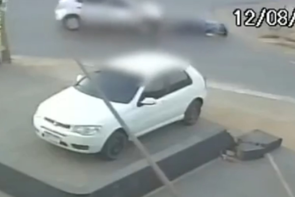 Vídeo: motociclista morre após ser atingido por motorista sem CNH em avenida de Cuiabá