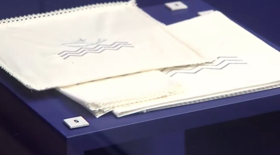 Objetos utilizados por papa Francisco estão no museu do Santuário Nacional — Foto: Reprodução/TV Vanguarda