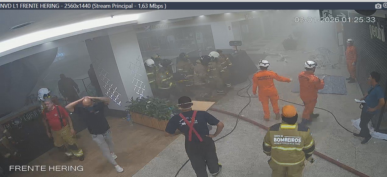 Após incêndio com 2 mortos na Tijuca, Bombeiros começam vistoria em shoppings