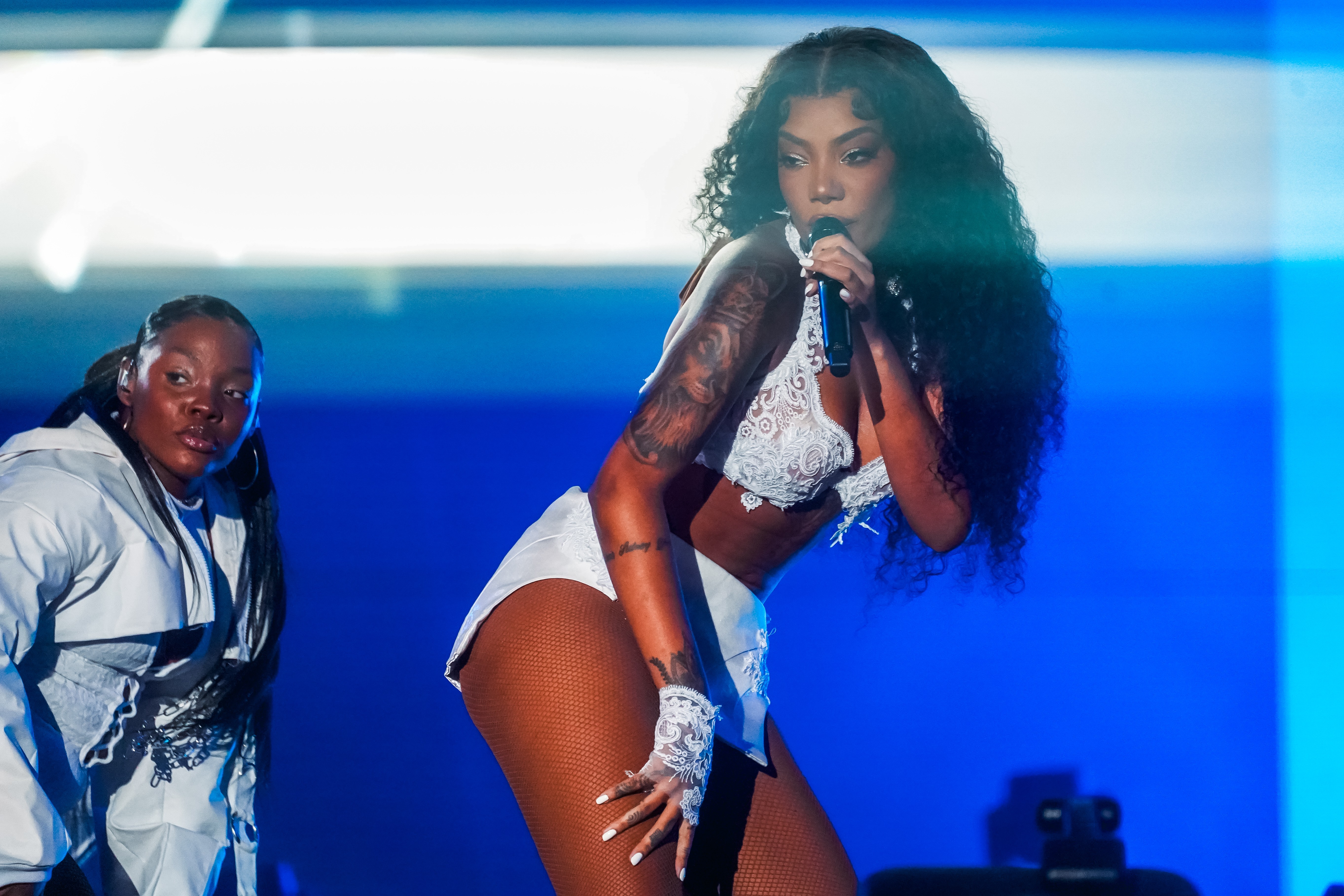 Fãs de Ludmilla comentam o quase cancelamento da cantora no Rock in Rio