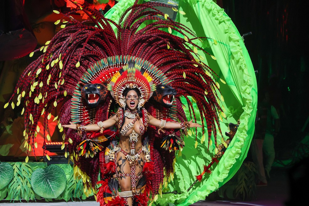 Cunhã-poranga do Garantido Isabelle Nogueira — Foto: Mauro Neto/Secom