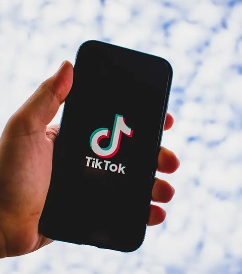 Câmara dos EUA aprova lei que pode proibir o TikTok no país | Jornal Nacional | G1