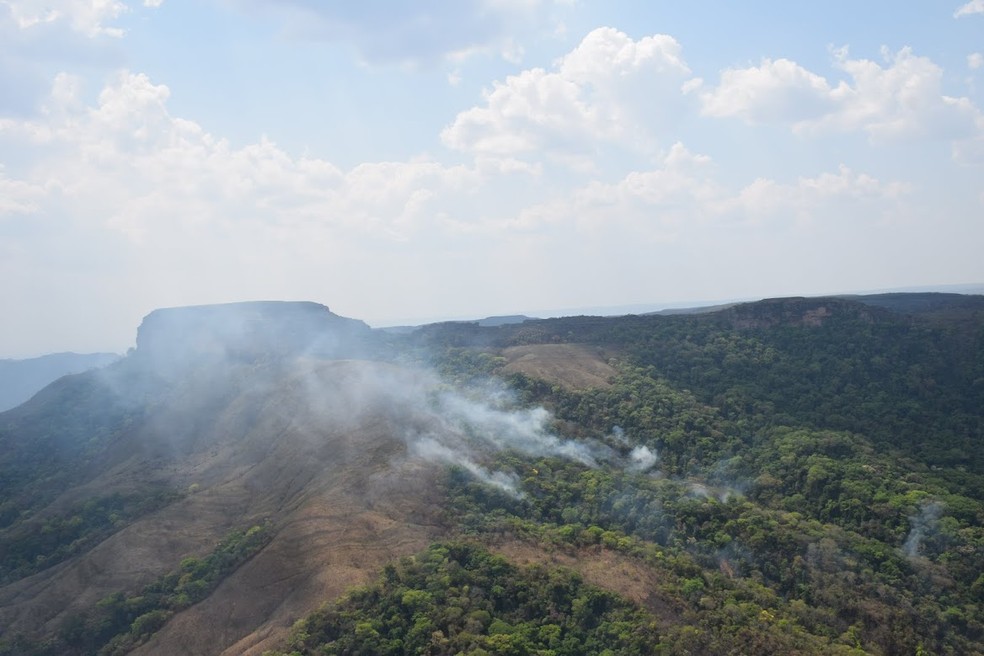 Incêndio no Morro São Jerônimo em Mato Grosso — Foto: Luiz Gustavo Gonçalves/ICMBio