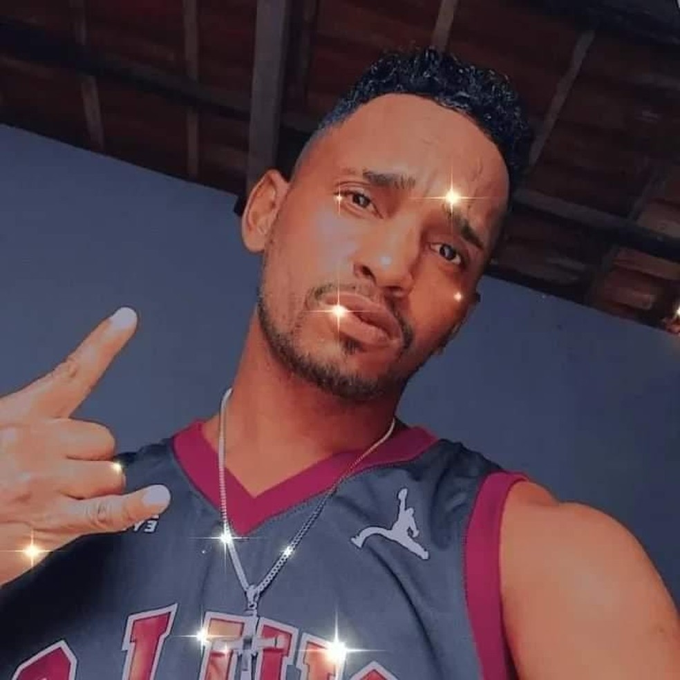 José Márcio foi morto a facadas pela mulher em Joaíma. — Foto: Redes Sociais