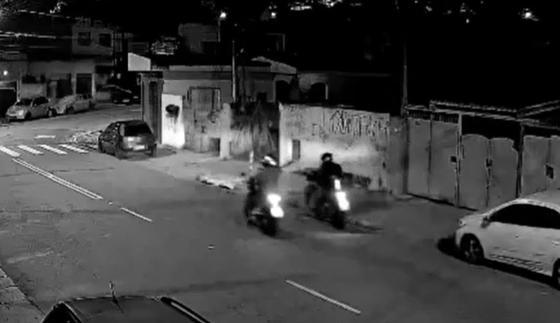 VÍDEO: GCM reage a assalto, mata suspeito de 15 anos e fere outro no Capão Redondo, na Zona Sul de SP